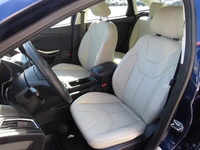 2017 Ford Focus Titanium 4dr Sedan   - Photo 12 - Hickory, NC 28601