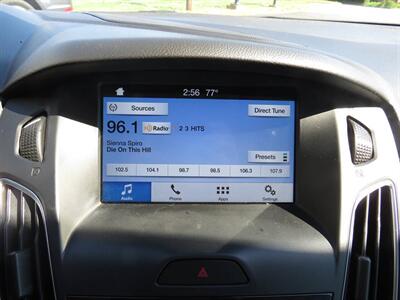 2017 Ford Focus Titanium 4dr Sedan   - Photo 24 - Hickory, NC 28601
