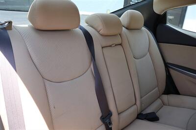 2013 Hyundai Elantra GLS   - Photo 18 - Hickory, NC 28601