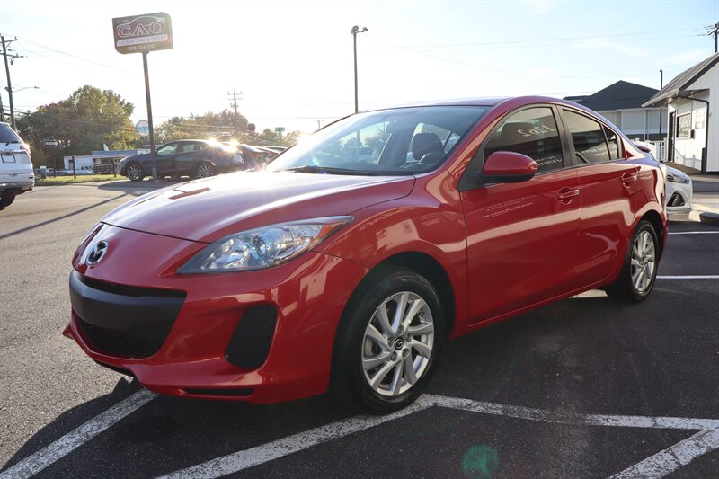 2013 Mazda Mazda3 i Touring - Photo 3 - Hickory, NC 28601