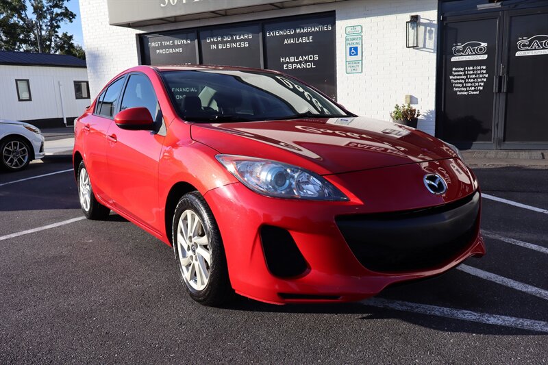 2013 Mazda Mazda3 i Touring - Photo 2 - Hickory, NC 28601