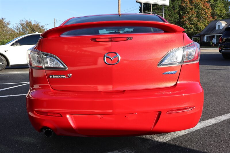 2013 Mazda Mazda3 i Touring - Photo 8 - Hickory, NC 28601