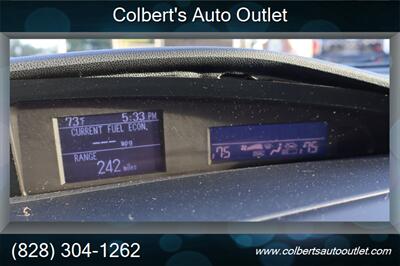 2013 Mazda Mazda3 i Touring - Photo 28 - Hickory, NC 28601