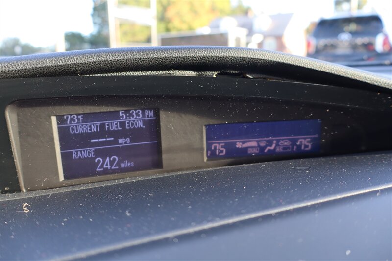 2013 Mazda Mazda3 i Touring - Photo 28 - Hickory, NC 28601