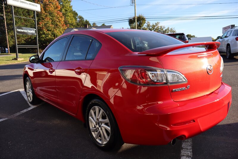 2013 Mazda Mazda3 i Touring - Photo 4 - Hickory, NC 28601