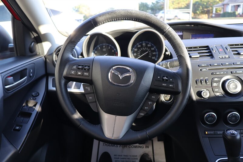2013 Mazda Mazda3 i Touring - Photo 25 - Hickory, NC 28601