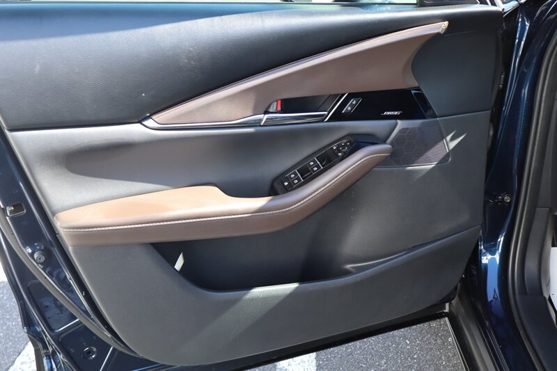 2021 Mazda CX-30 Premium - Photo 13 - Hickory, NC 28601