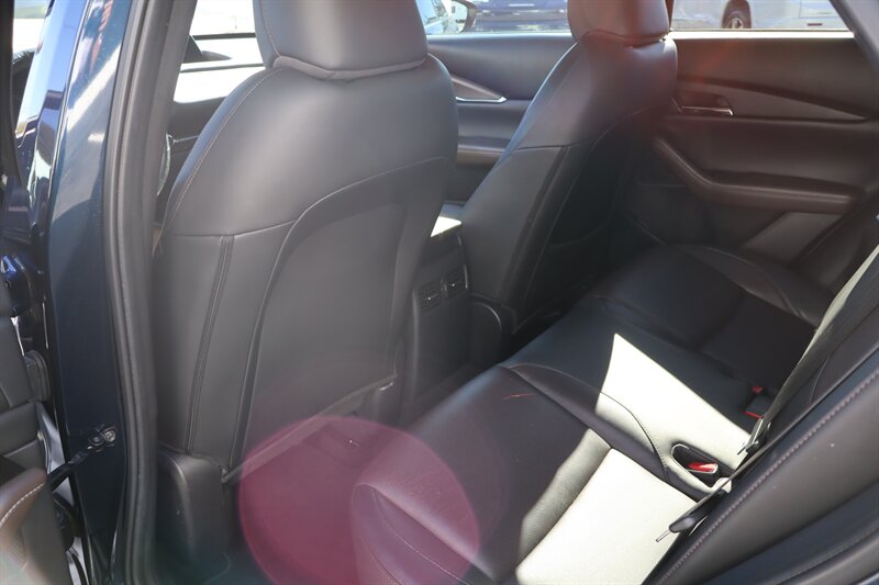 2021 Mazda CX-30 Premium - Photo 14 - Hickory, NC 28601