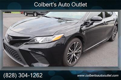 2020 Toyota Camry SE - Photo 4 - Hickory, NC 28601