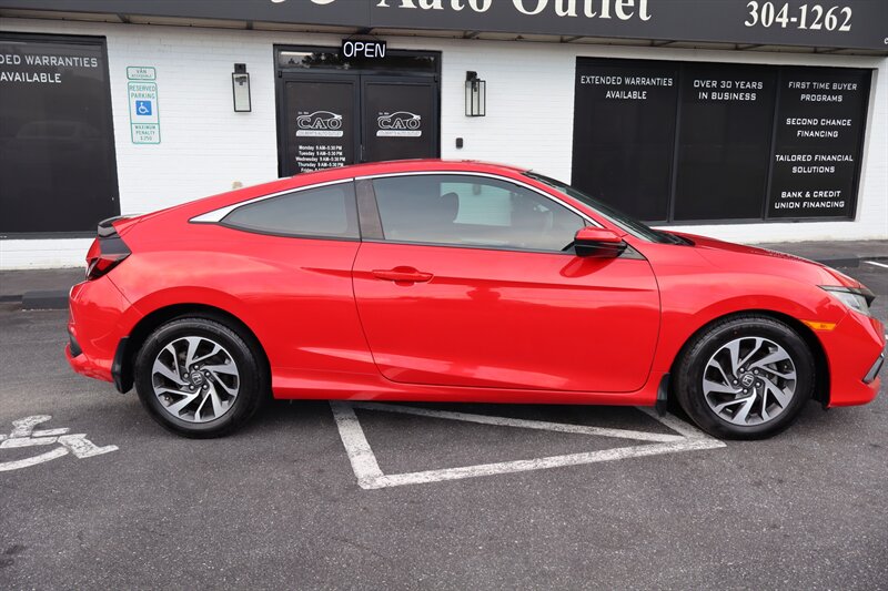 2019 Honda Civic LX - Photo 6 - Hickory, NC 28601