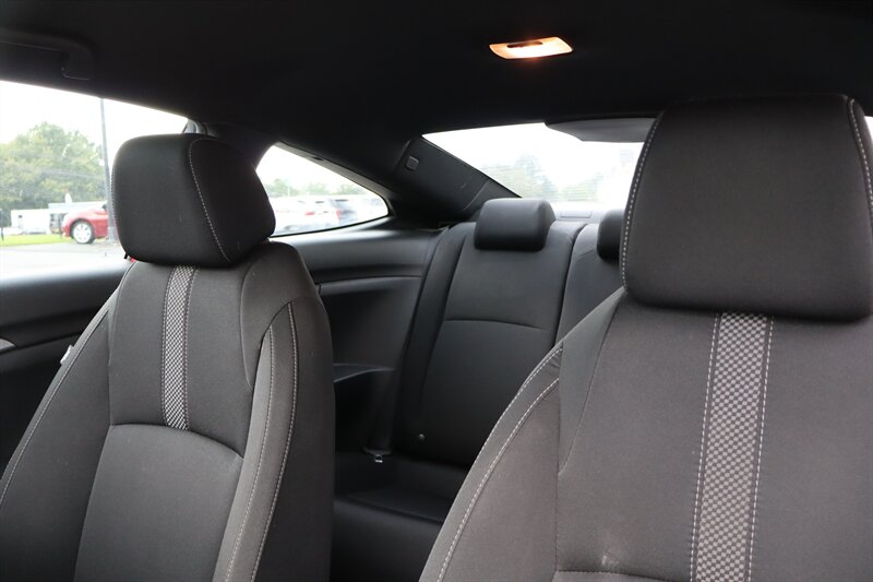 2019 Honda Civic LX - Photo 20 - Hickory, NC 28601
