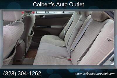 2005 Toyota Camry Standard 4dr Sedan - Photo 13 - Hickory, NC 28601