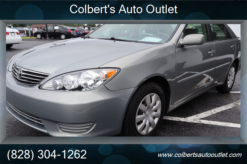 2005 Toyota Camry Standard 4dr Sedan - Photo 4 - Hickory, NC 28601