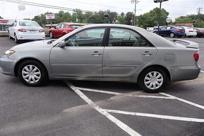 2005 Toyota Camry Standard 4dr Sedan   - Photo 8 - Hickory, NC 28601