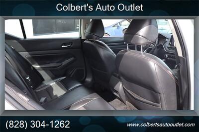 2021 Nissan Altima 2.5 SR 4dr Sedan   - Photo 14 - Hickory, NC 28601