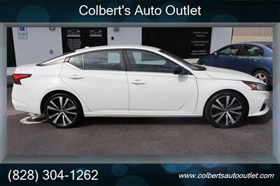 2021 Nissan Altima 2.5 SR 4dr Sedan   - Photo 9 - Hickory, NC 28601
