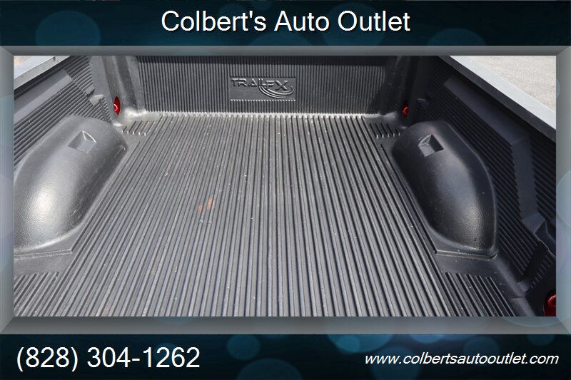 2010 Dodge Ram 1500 SXT - Photo 14 - Hickory, NC 28601