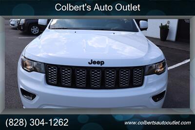 2018 Jeep Grand Cherokee Altitude 4x4 4dr SUV - Photo 12 - Hickory, NC 28601