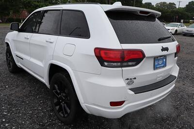 2018 Jeep Grand Cherokee Altitude 4x4 4dr SUV   - Photo 6 - Hickory, NC 28601