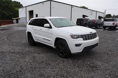 2018 Jeep Grand Cherokee Altitude 4x4 4dr SUV   - Photo 3 - Hickory, NC 28601