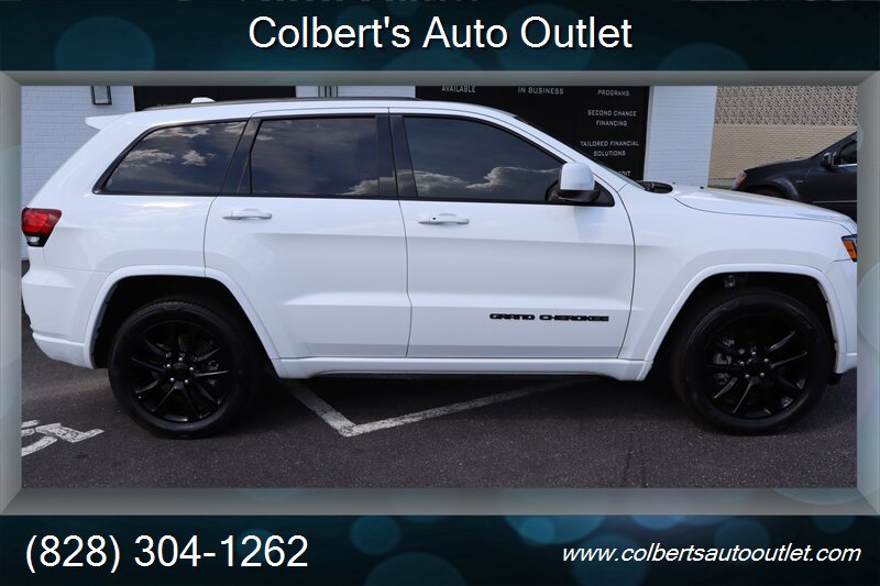 2018 Jeep Grand Cherokee Altitude 4x4 4dr SUV - Photo 18 - Hickory, NC 28601