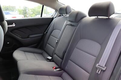 2018 Kia Forte LX 4dr Sedan 6A - Photo 14 - Hickory, NC 28601