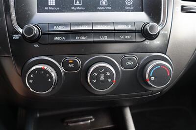 2018 Kia Forte LX 4dr Sedan 6A - Photo 26 - Hickory, NC 28601