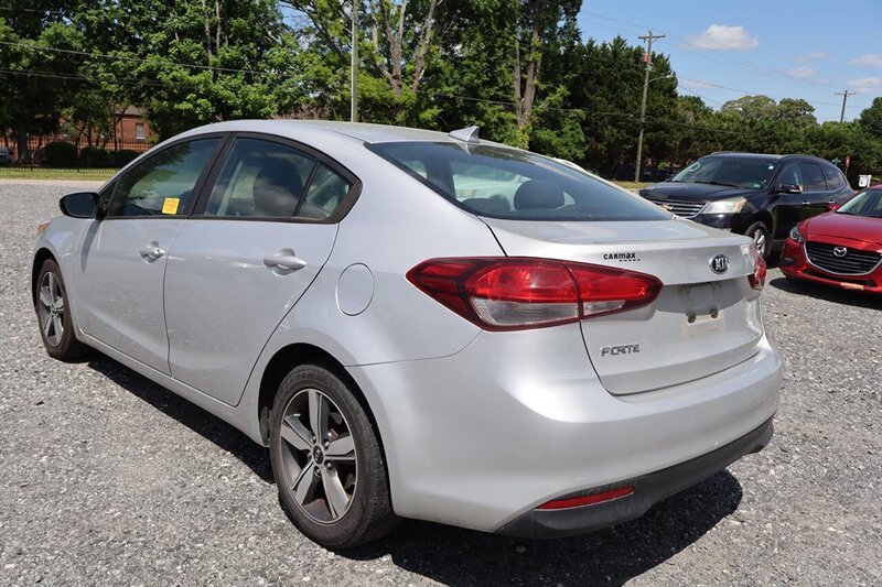 2018 Kia Forte LX 4dr Sedan 6A - Photo 37 - Hickory, NC 28601