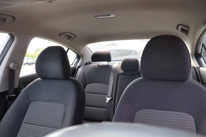 2018 Kia Forte LX 4dr Sedan 6A - Photo 29 - Hickory, NC 28601