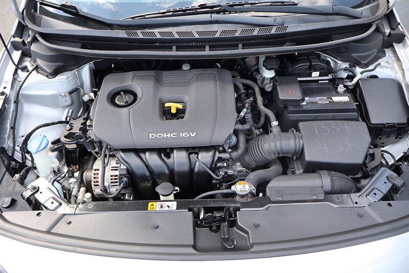 2018 Kia Forte LX 4dr Sedan 6A - Photo 10 - Hickory, NC 28601