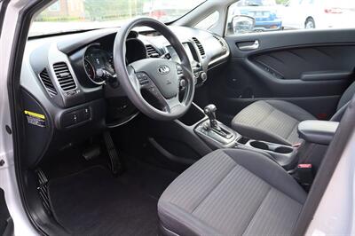 2018 Kia Forte LX 4dr Sedan 6A - Photo 11 - Hickory, NC 28601