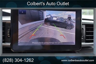 2021 Ford Explorer XLT   - Photo 15 - Hickory, NC 28601