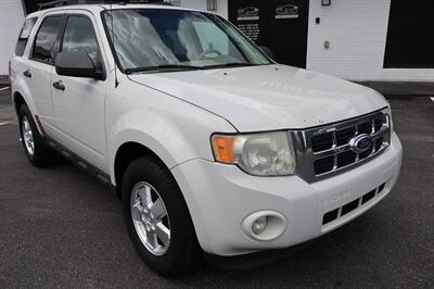 2011 Ford Escape XLT 4dr SUV   - Photo 2 - Hickory, NC 28601