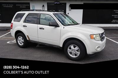 2011 Ford Escape XLT 4dr SUV   - Photo 1 - Hickory, NC 28601