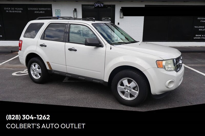 2011 Ford Escape XLT 4dr SUV   - Photo 1 - Hickory, NC 28601