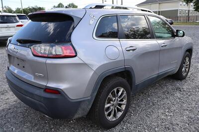 2019 Jeep Cherokee Latitude Plus 4x4 4dr SUV   - Photo 7 - Hickory, NC 28601
