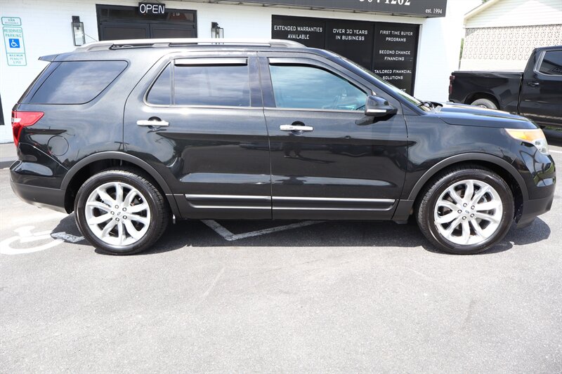 2014 Ford Explorer Limited 4dr SUV - Photo 39 - Hickory, NC 28601