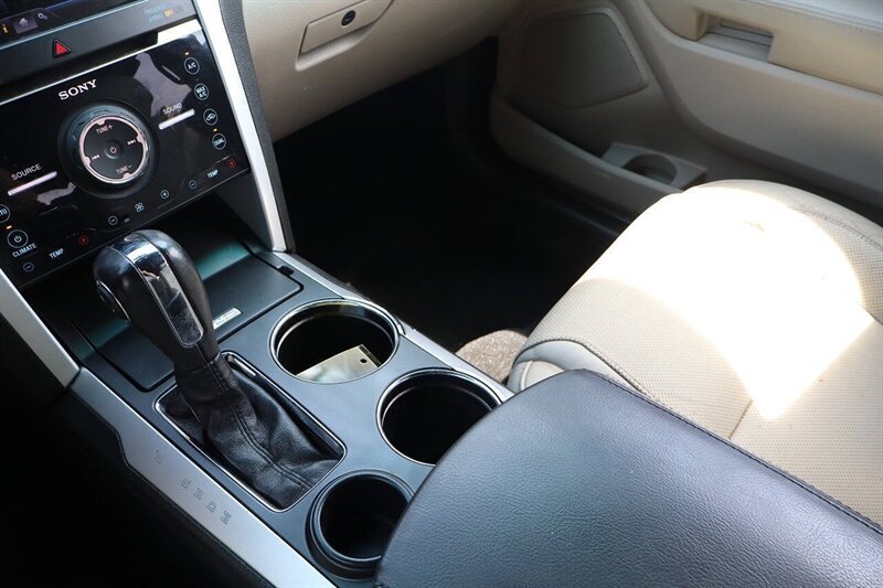 2014 Ford Explorer Limited 4dr SUV - Photo 29 - Hickory, NC 28601