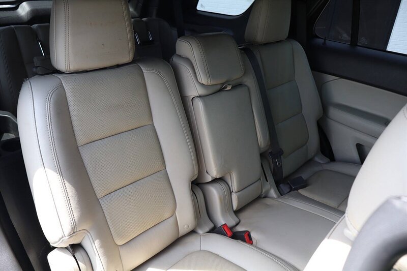 2014 Ford Explorer Limited 4dr SUV - Photo 19 - Hickory, NC 28601