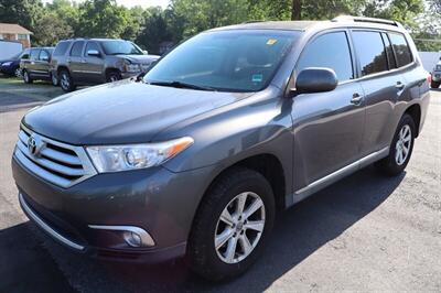2012 Toyota Highlander SE - Photo 4 - Hickory, NC 28601