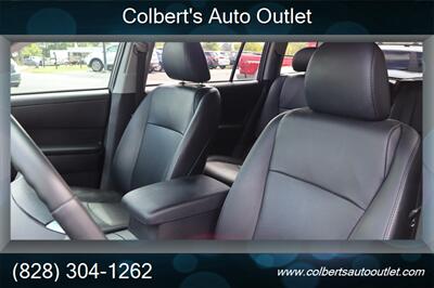 2012 Toyota Highlander SE   - Photo 12 - Hickory, NC 28601