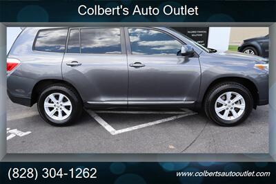 2012 Toyota Highlander SE   - Photo 9 - Hickory, NC 28601