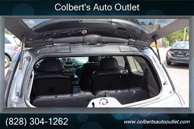 2012 Toyota Highlander SE   - Photo 17 - Hickory, NC 28601