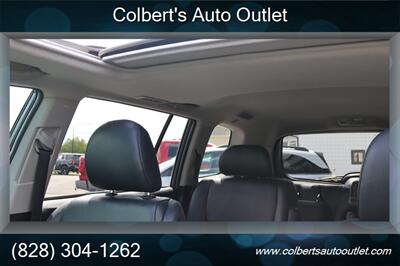 2012 Toyota Highlander SE   - Photo 31 - Hickory, NC 28601
