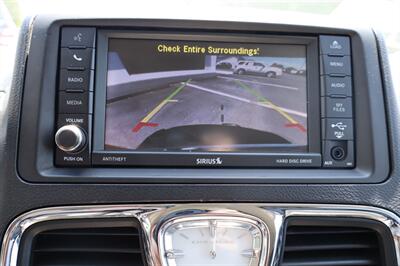 2015 Chrysler Town & Country Touring-L   - Photo 22 - Hickory, NC 28601