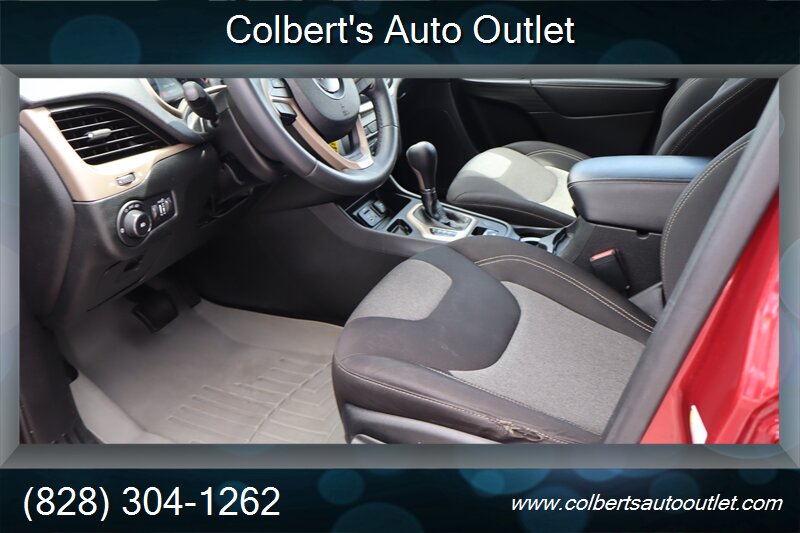 2014 Jeep Cherokee Latitude - Photo 11 - Hickory, NC 28601