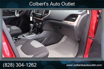 2014 Jeep Cherokee Latitude - Photo 16 - Hickory, NC 28601