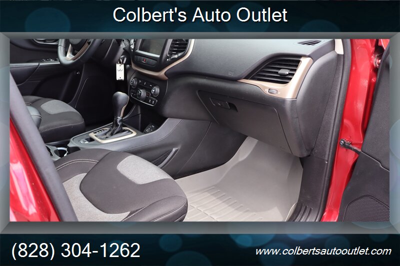 2014 Jeep Cherokee Latitude - Photo 16 - Hickory, NC 28601