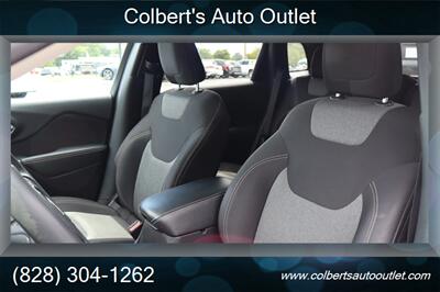 2014 Jeep Cherokee Latitude - Photo 12 - Hickory, NC 28601