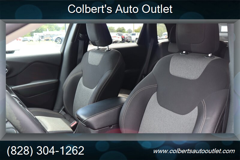 2014 Jeep Cherokee Latitude - Photo 12 - Hickory, NC 28601